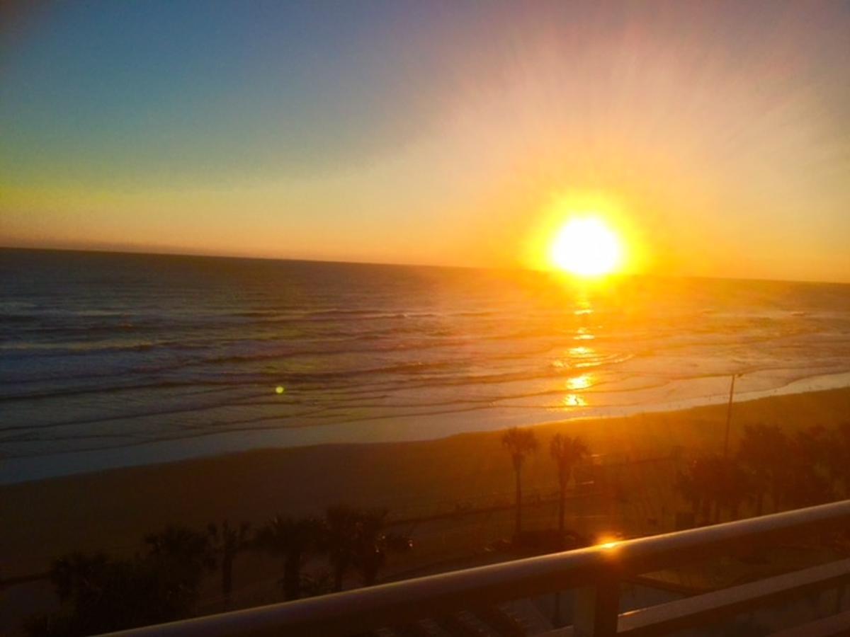 Ocean Walk Resort - Striking Ocean Front View Daytona Beach Esterno foto